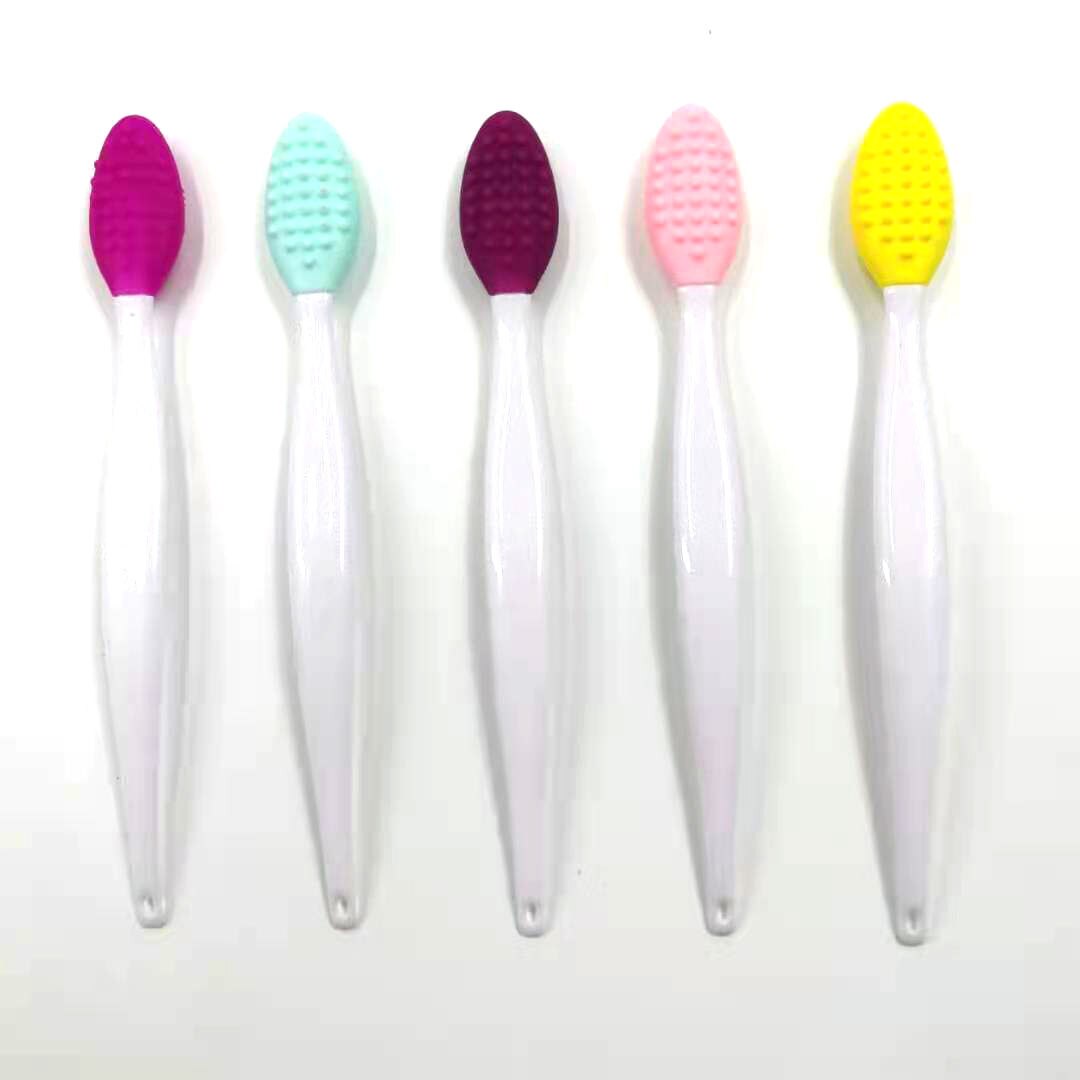 Pielęgnacja skóry Złuszczający – Silicone Face Scrubber Electric recenzja i cena